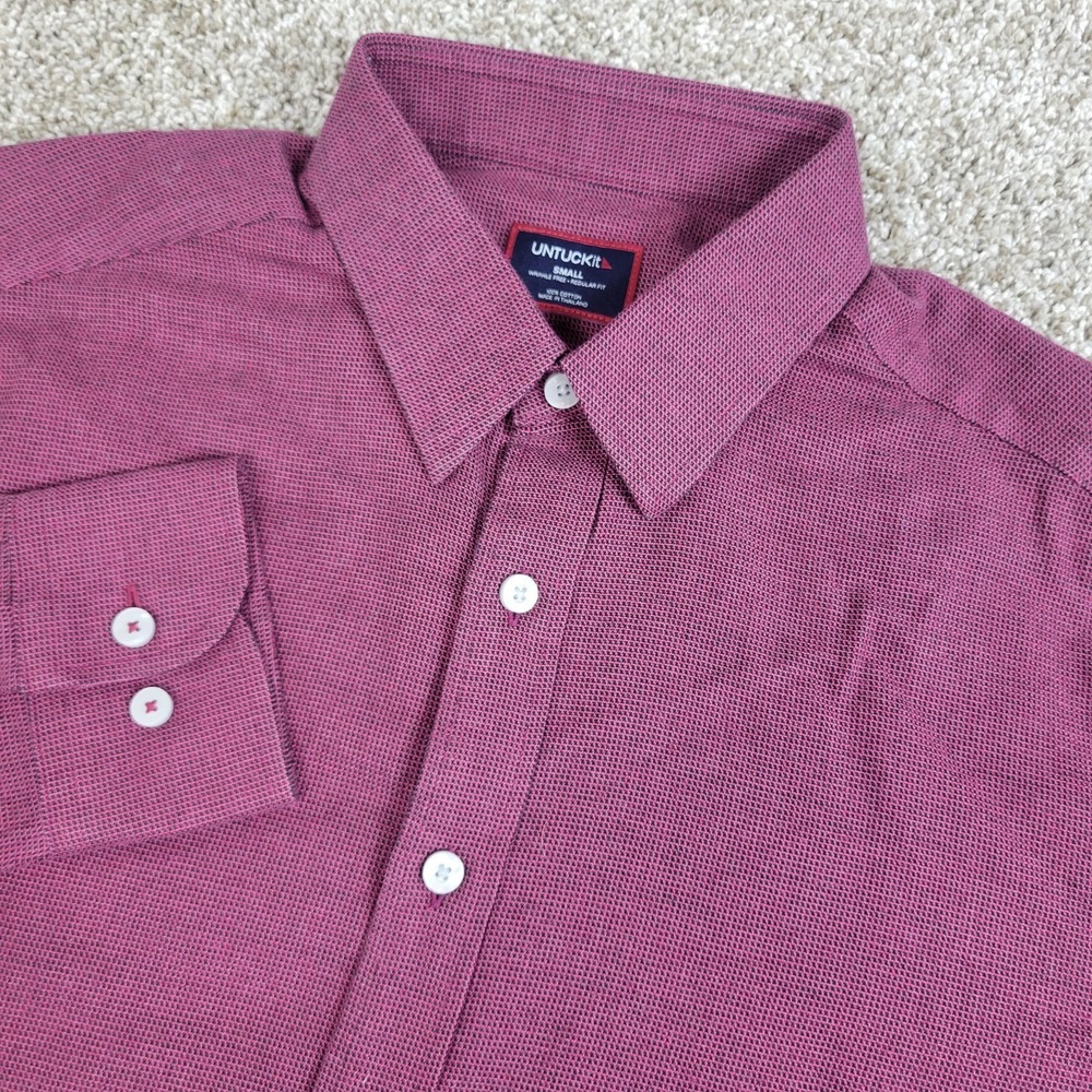 Untuckit Wrinkle Free Regular Fit Mens Small Maroon Stretch‎ Knit Button Up LS